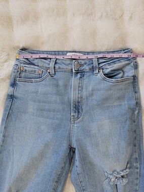 JBD Distressed Light Wash Jeans High Rise Straight Raw Hem Size, see measurement